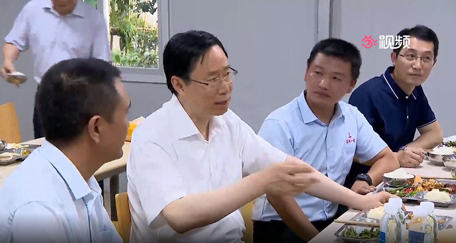 蓝绍敏书记与一建轨交项目部职工共度中秋佳节